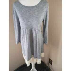 Anthropologie Umgee Heather Gray Knit Tunic with Lace Hem